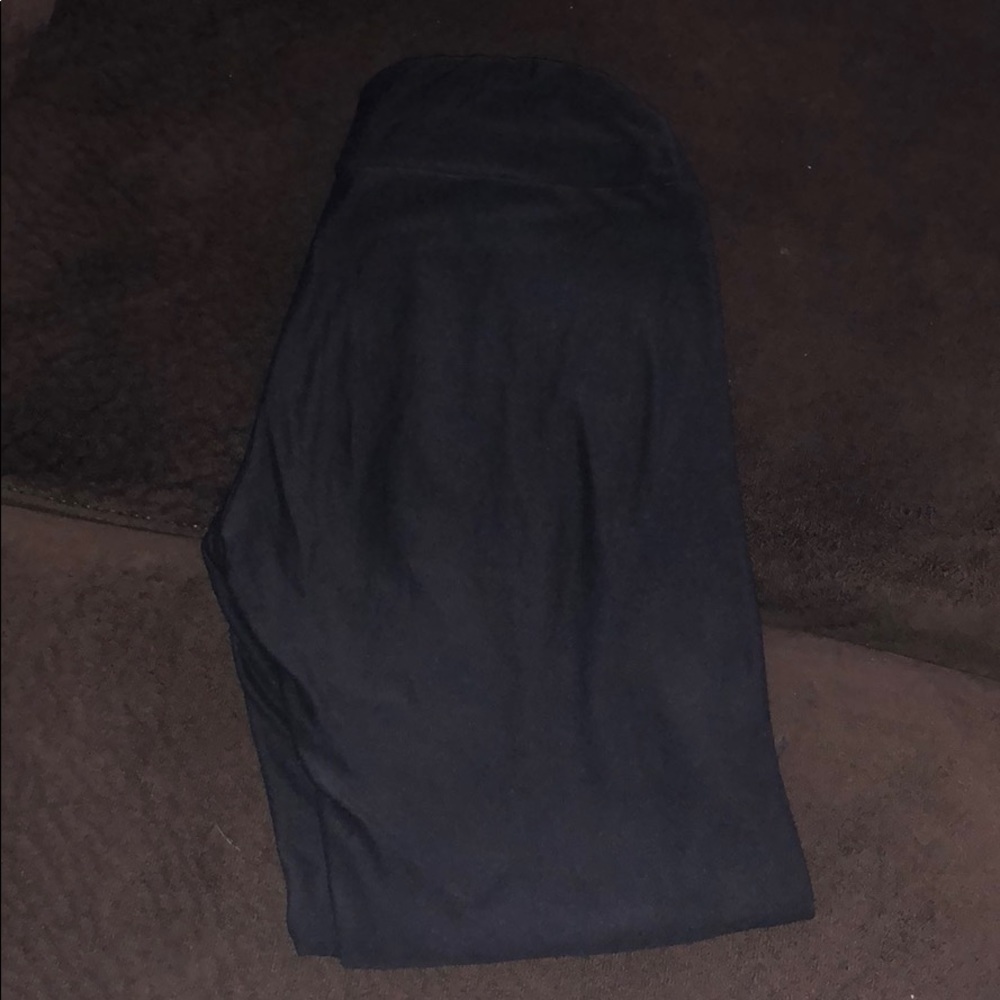 Lularoe Os solid Black Leggings